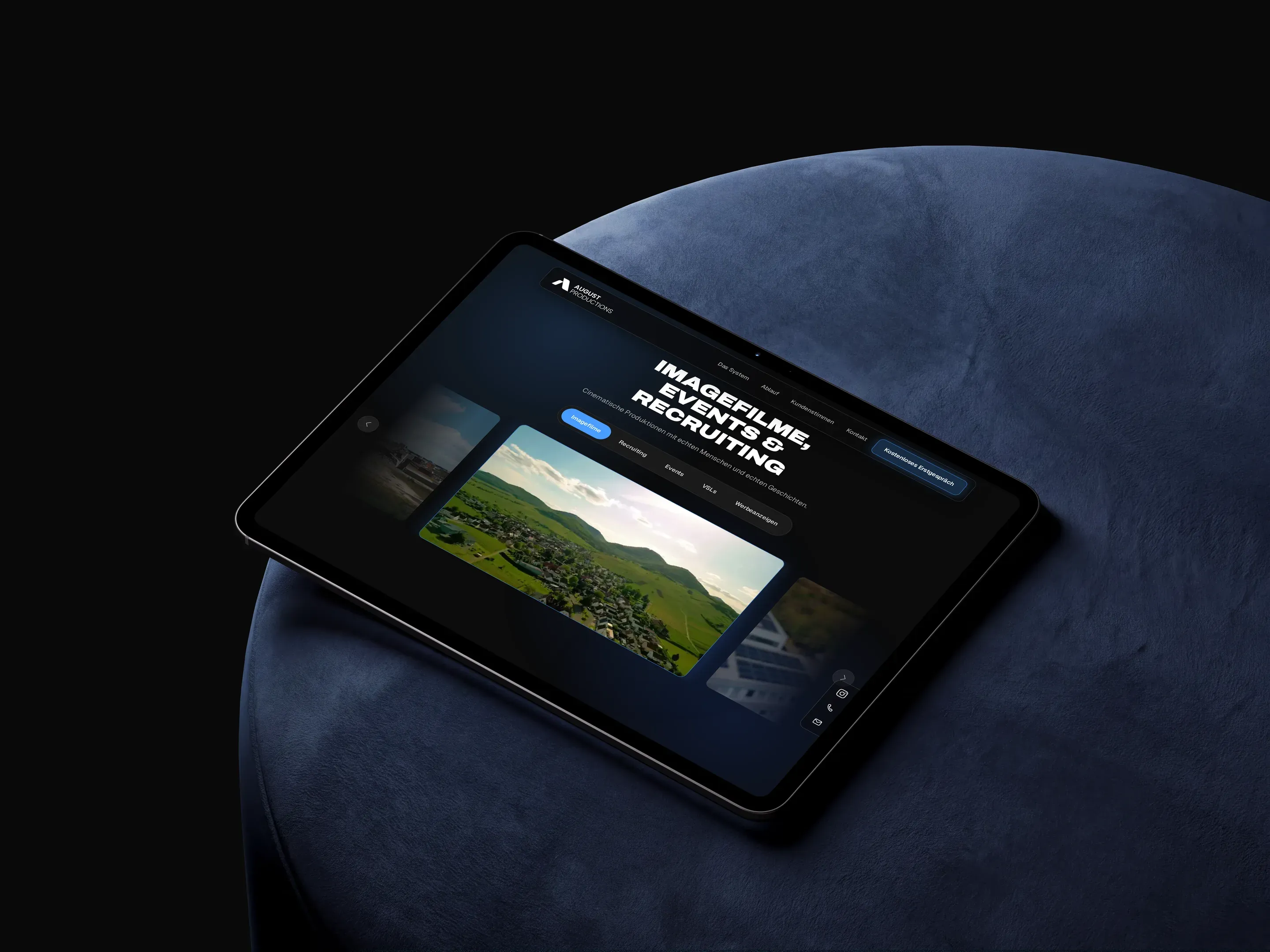Website von August Productions auf einem iPad