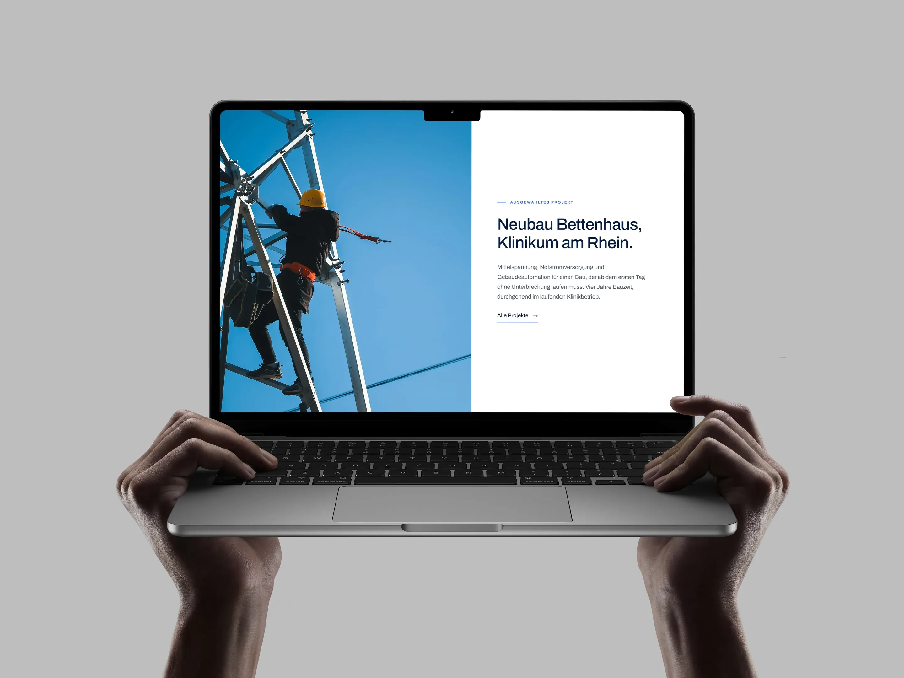 Referenzseite eines Elektrobetriebs auf einem MacBook