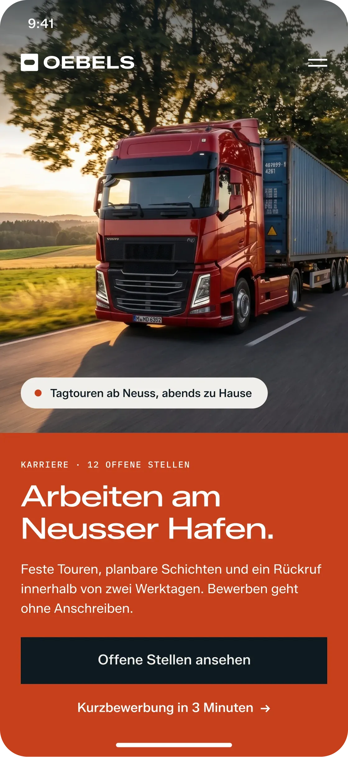 Mobile Karriereseite von OEBELS: roter Sattelzug im Abendlicht, darunter „Arbeiten am Neusser Hafen.“
